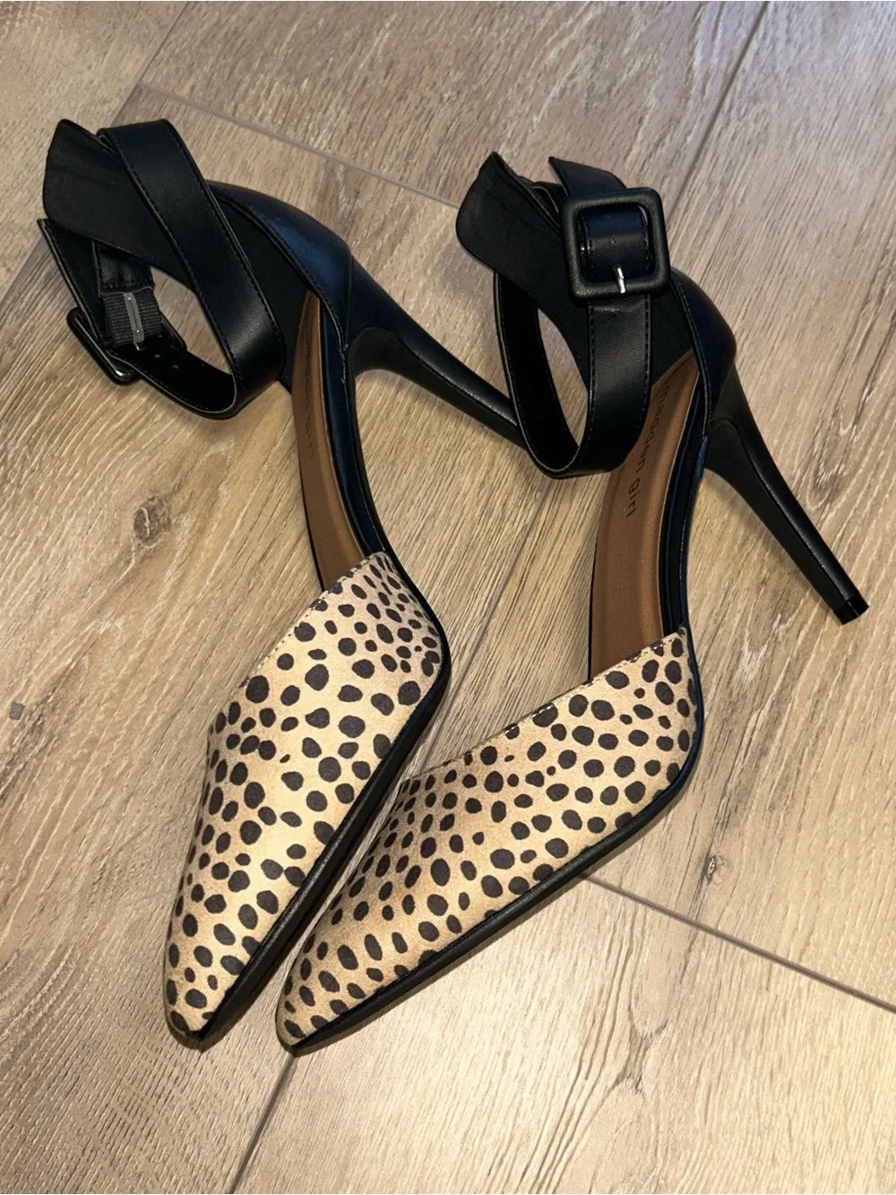 Madden Girl Electraa Leopard Print Pointed Toe Ankle Strap Heels Size 8.5 - Picture 4 of 8